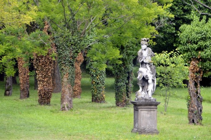 Il Viale e la Villa